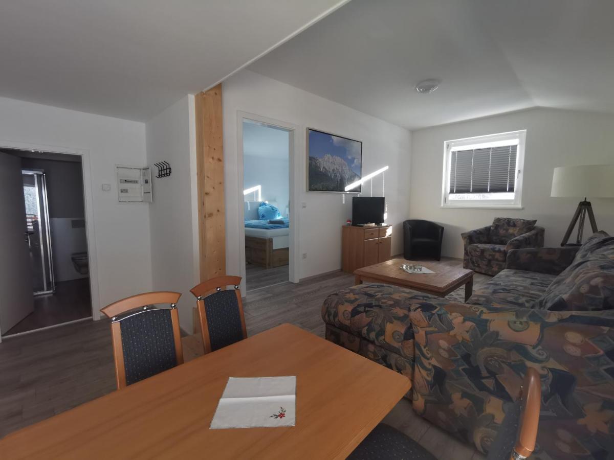 Landhotel Kastanienhof Gundersheim Bagian luar foto