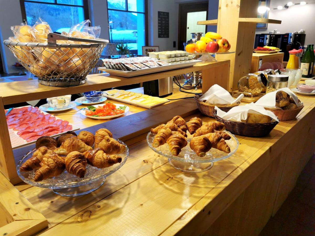 Landhotel Kastanienhof Gundersheim Bagian luar foto